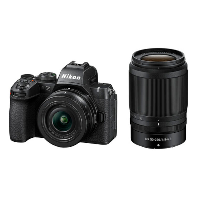 Nikon Z50 II Systemkamera + 16-50mm + 50-250mm Objektive